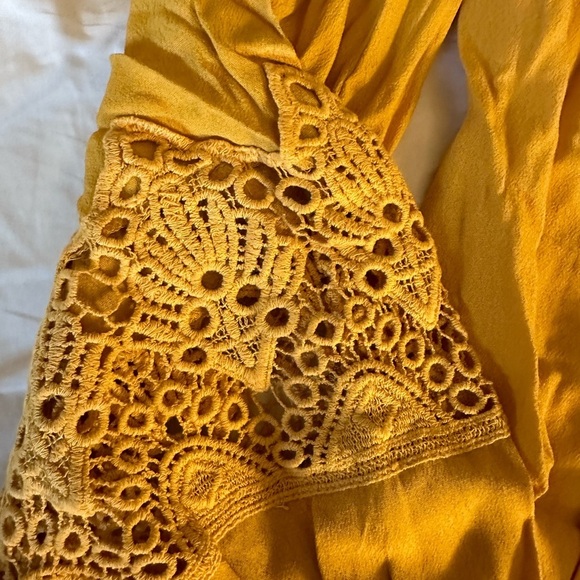 Jen’s pirate booty Leola top - Picture 6 of 8